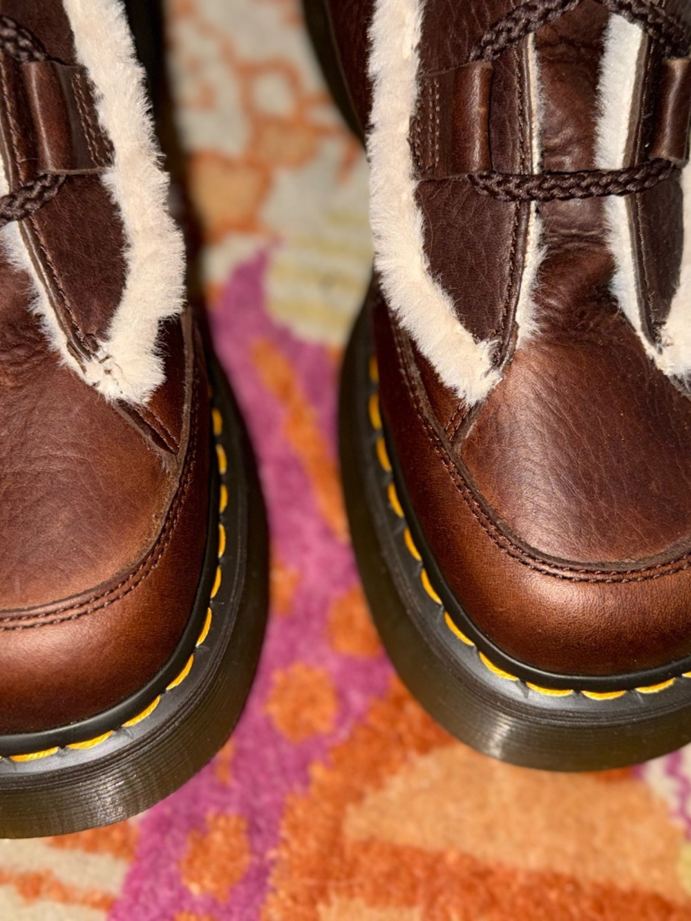 Dr. Martens size 8 faux fur lined Buzz lace up boots brown - Picture 5 of 7